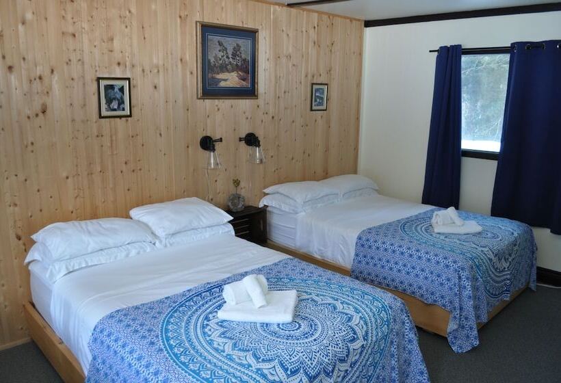 Номер Стандарт 2 Двуспальные Кровати, Dwight Riverside Inn