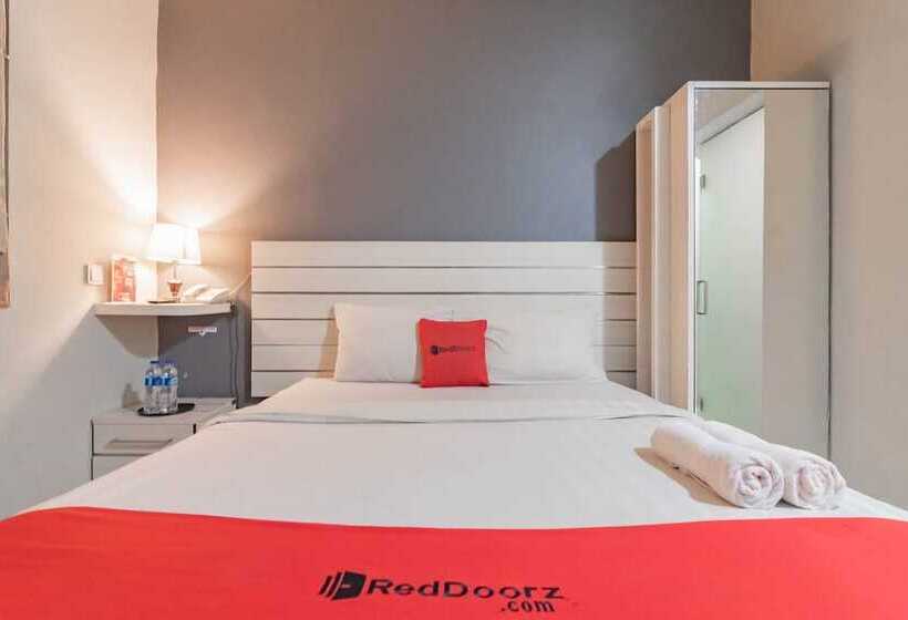 Номер Economy, Reddoorz Plus Near Asia Afrika 3