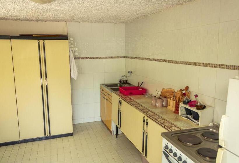 اتاق کلاسیک سه تخته, Rooms Molabeciri