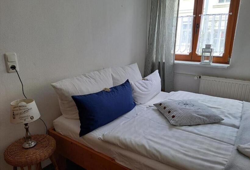 低层单卧公寓, Altstadtcafé Und Pension