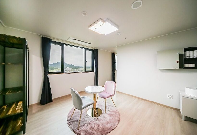 스위트, Cm Park