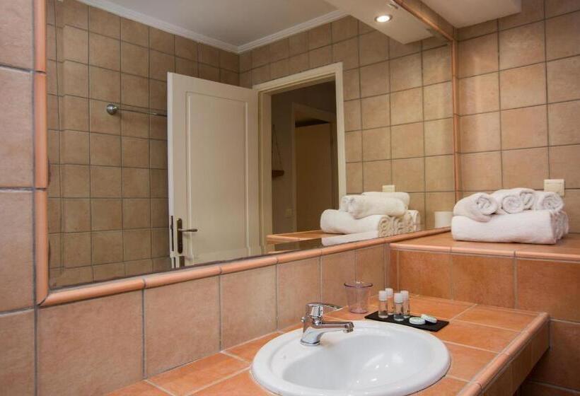 Номер Superior, Golden Coast Resort