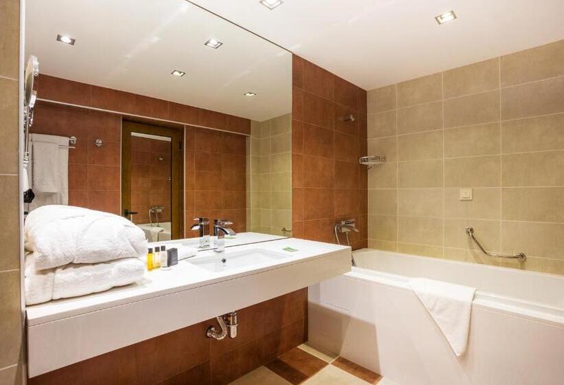 Номер Superior Кровать Кинг, Rilets Resort & Spa