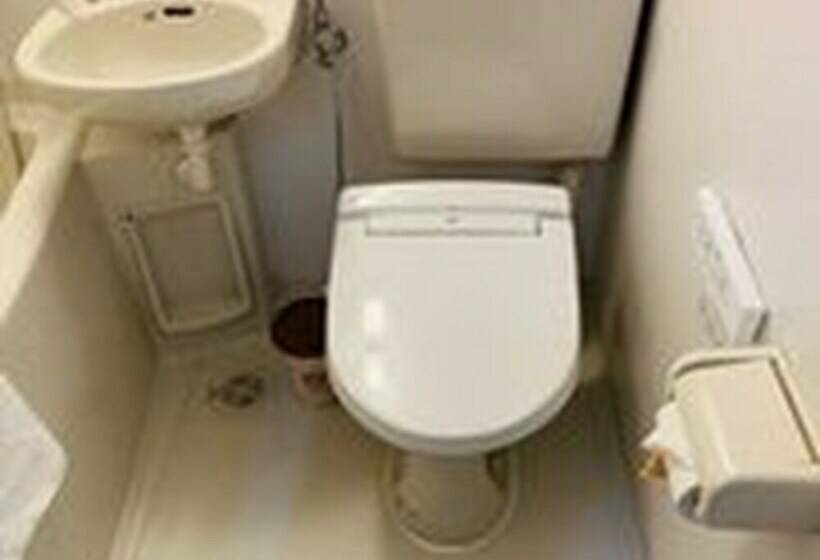 Standard Single Room, Shin Ye Htut