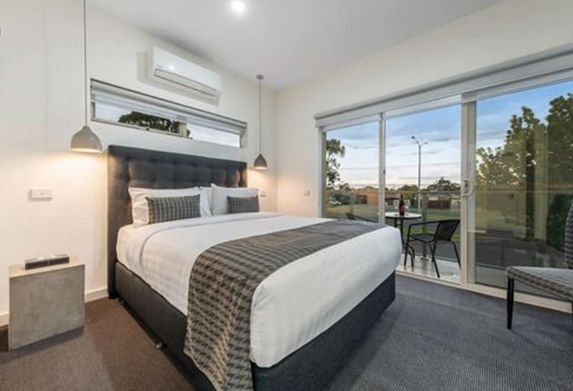 디럭스 스튜디오, Melbourne Airport Motel