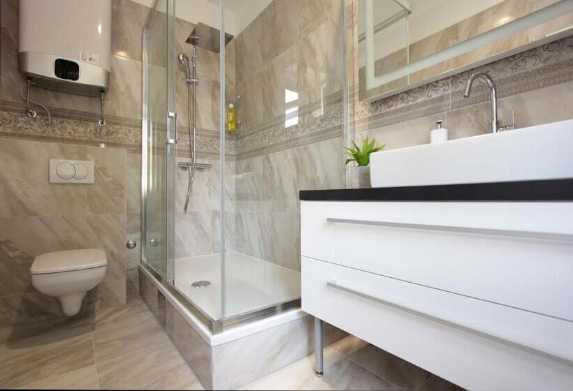 발코니 디럭스 룸, Well Of Life Luxury Rooms
