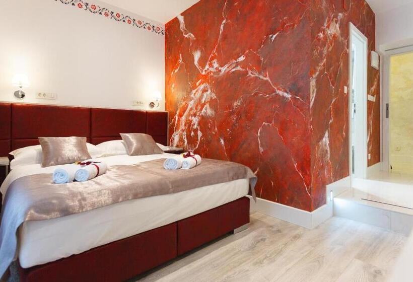 발코니 수피리어 룸, Well Of Life Luxury Rooms