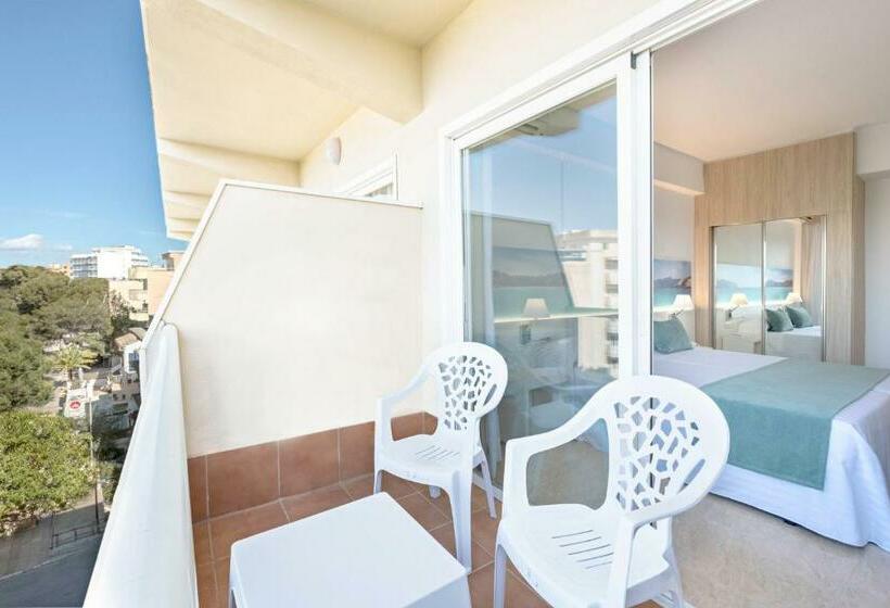 프리미엄 트리플 룸, Azuline Hotel Bahamas Y Bahamas Ii