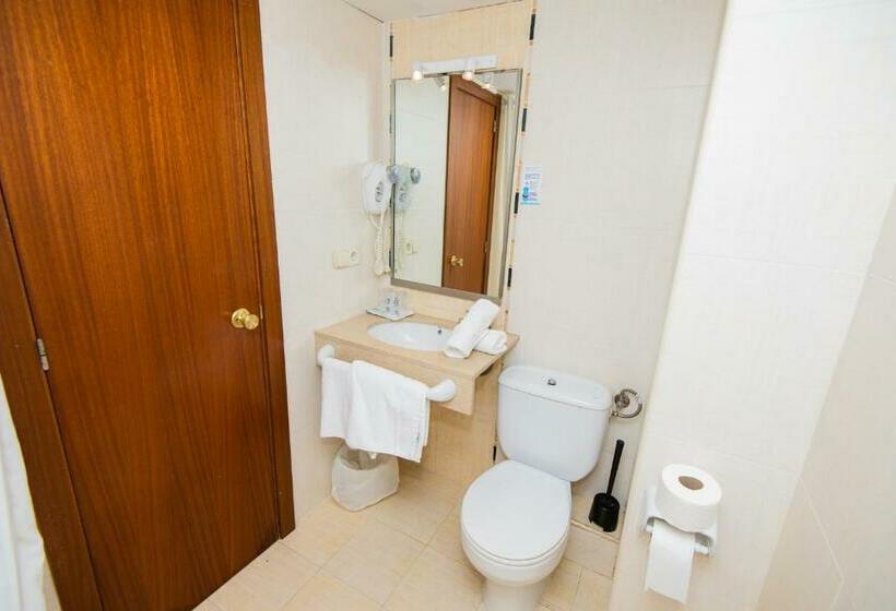 Quarto Estandar com Sacada, Bella Mar