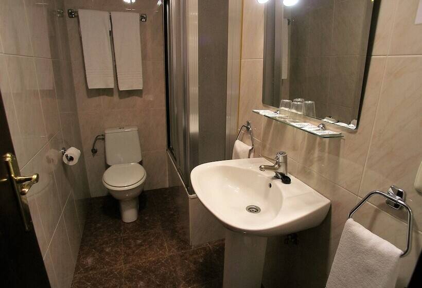 Quarto Estandar, Iraipe Gorbea Auto Check In