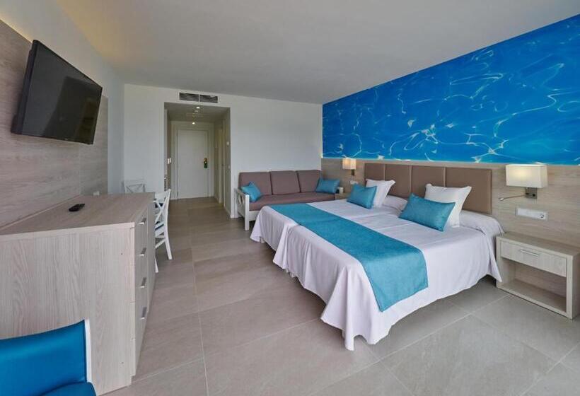 스탠다드 스튜디오, Aparthotel y Hotel Paguera Beach