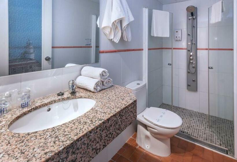 Номер Стандарт Трехместный, Ght Balmes, Hotel Aparthotel&splash