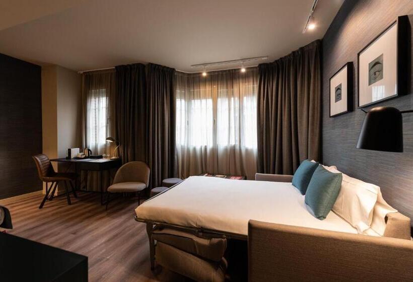 Номер Стандарт Трехместный, Atenea Rekord Suites
