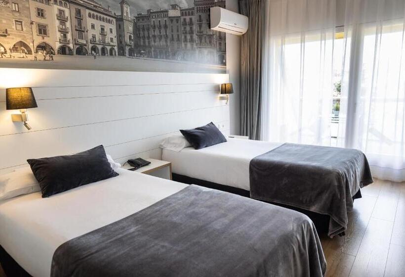 Chambre Standard, Can Pamplona