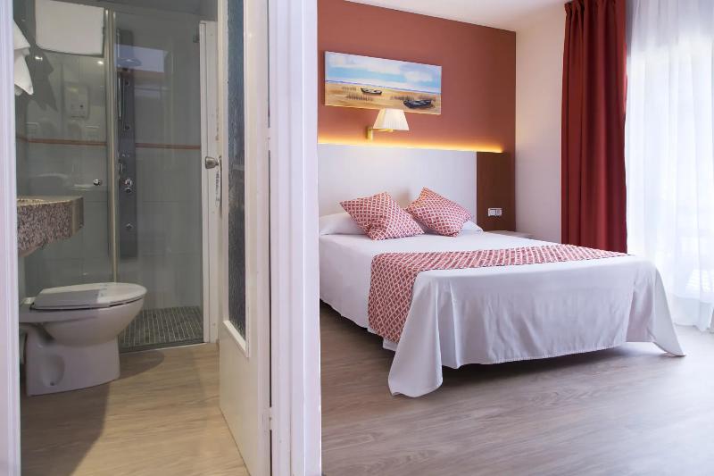 Номер Стандарт Вид на Бассейн, Ght Balmes, Hotel Aparthotel&splash