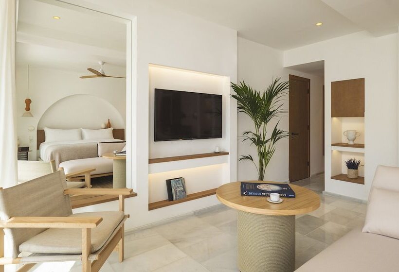 Номер Стандарт Боковой Вид на Море, Villa Le Blanc Gran Meliá Hotel
