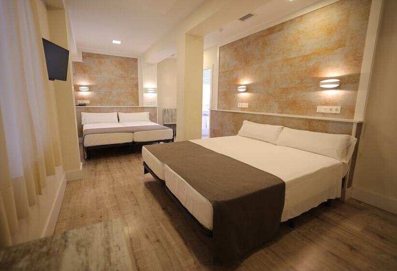 Habitación Cuádruple Estándar, Yit Casablanca