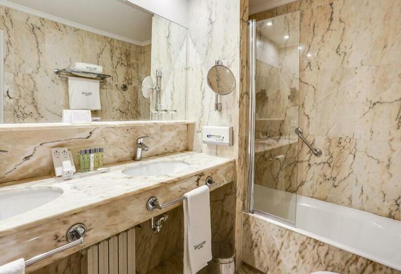 Quarto Basic, Sercotel Hotel Europa