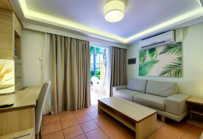 Люкс Вид на Бассейн, Bull Costa Canaria & Spa - Adults Only
