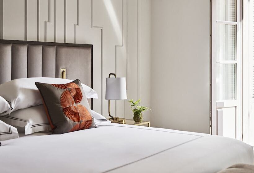 디럭스 룸, Gran Hotel Inglés, The Leading Hotels of The World
