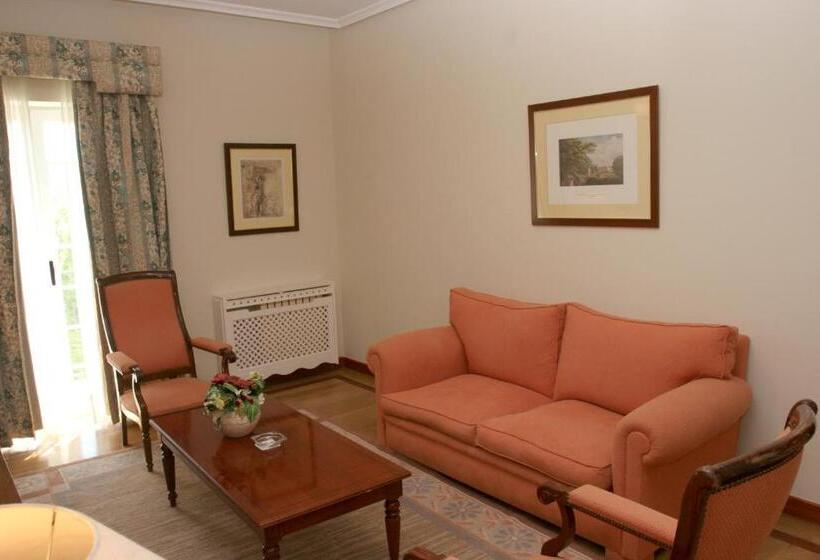 سوییت جونیور, Pousada De Portomarín