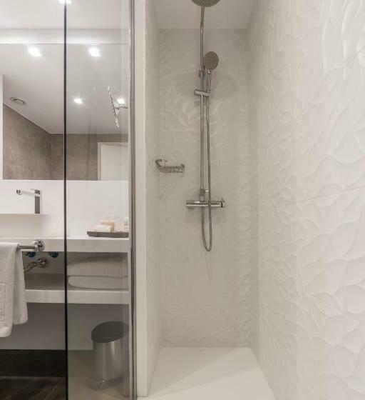 Quarto Estandar, Vincci Soma