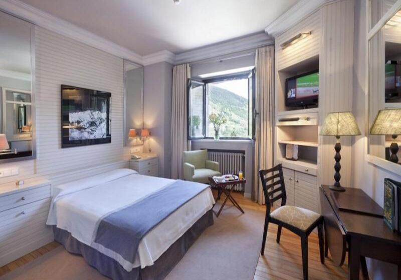 Номер Стандарт, Parador De Vielha