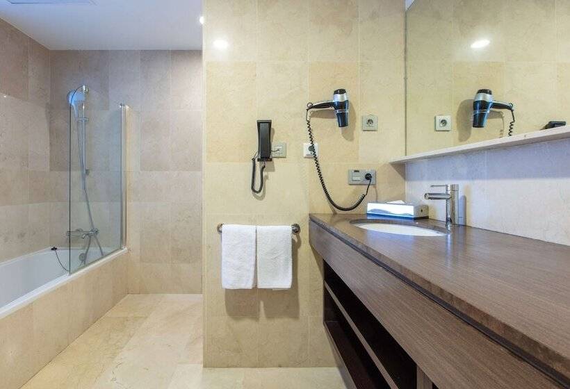 جناح جونيور مطل على الحديقة, Radisson Blu Resort Gran Canaria