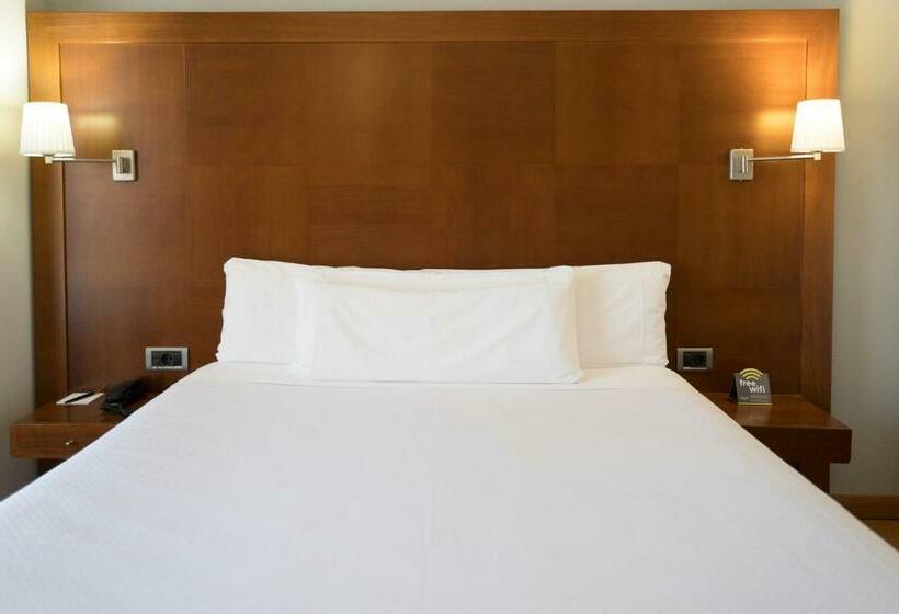 スタンダードルーム, Sercotel Tres Luces