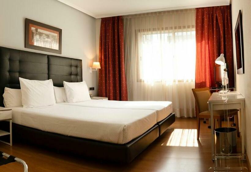 スタンダードルーム, Sercotel Tres Luces