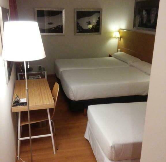 Quarto Triplo Estandar, Sercotel Tres Luces