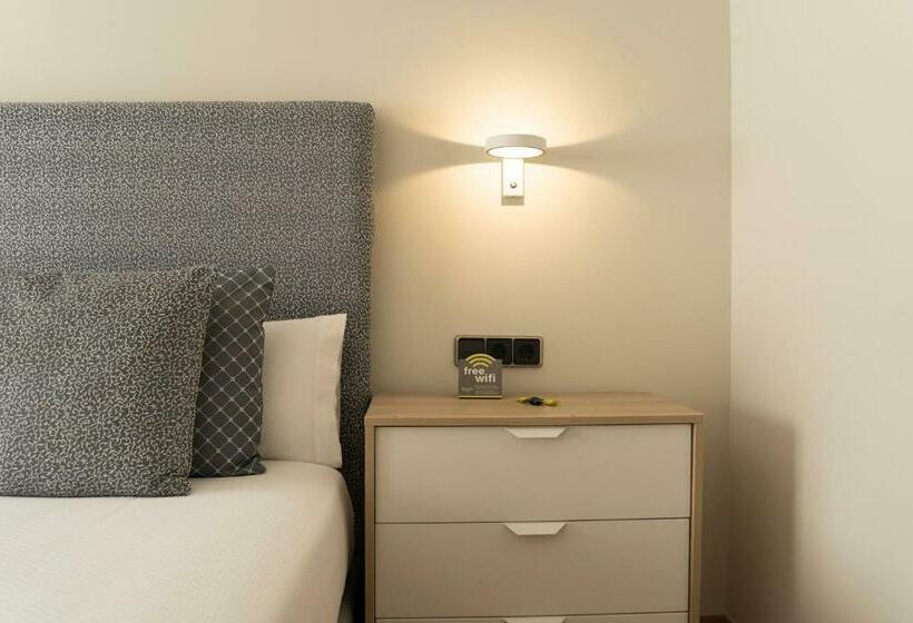 Suíte Júnior, Sercotel Tres Luces