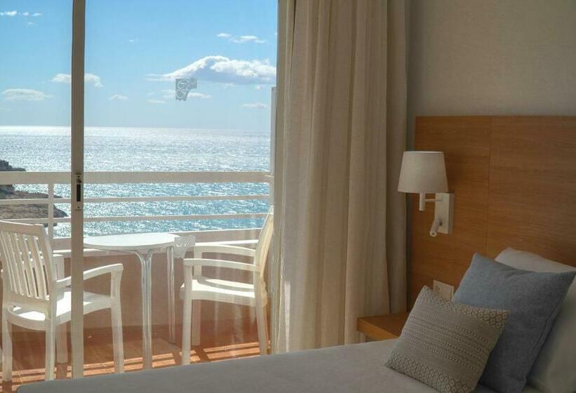 Triple Room Sea View, Cala Font