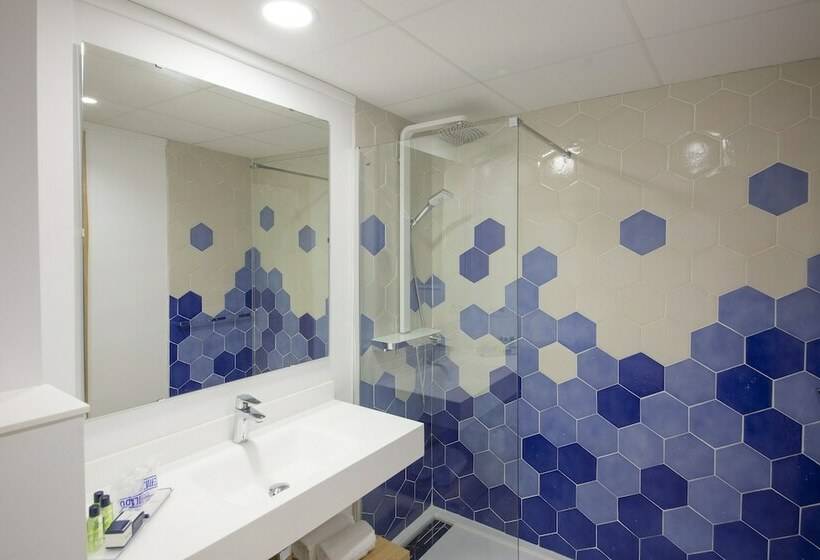 Triple Room Sea View, Cala Font