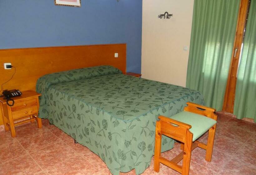 Chambre Standard, La Rueda 3000
