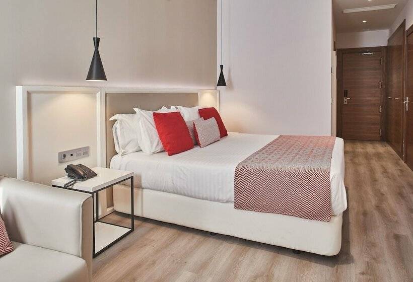 Номер Deluxe, Silken Rona Dalba