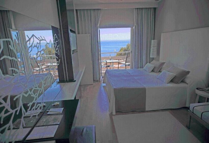 オーシャンビュースタンダードルーム, Canyelles Platja