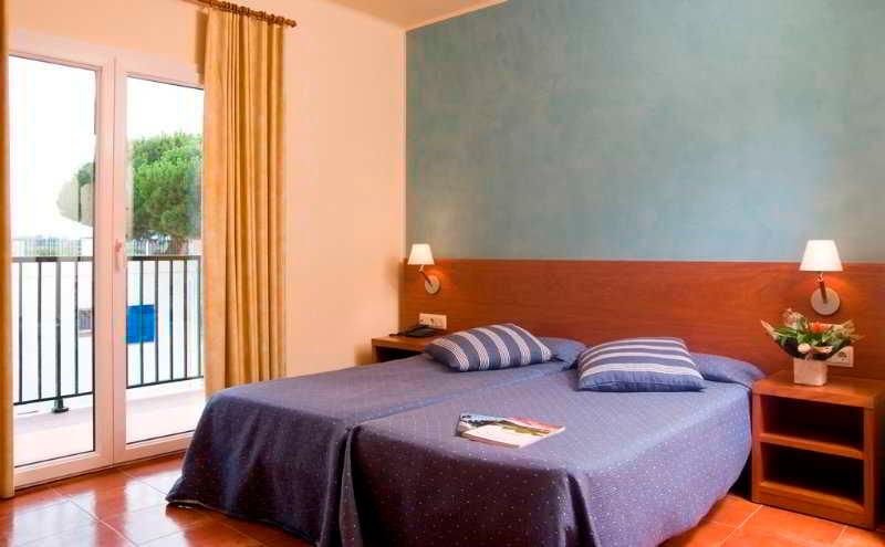 اتاق استاندارد یک نفره, Restaurant Hotel Picasso