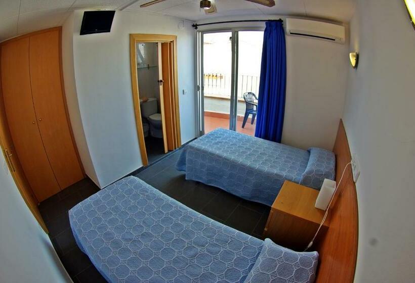 标准间带阳台, Hostal L'alba
