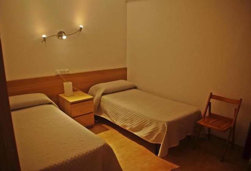 经济房, Hostal L'alba