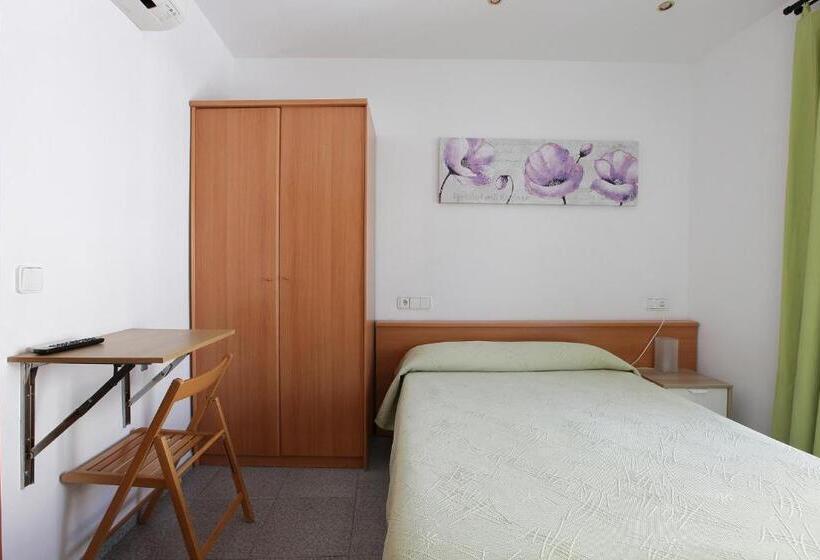 Standard Værelse m. Balkon, Hostal L'alba