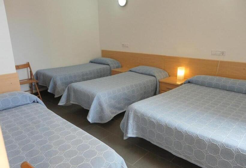 家庭间, Hostal L'alba