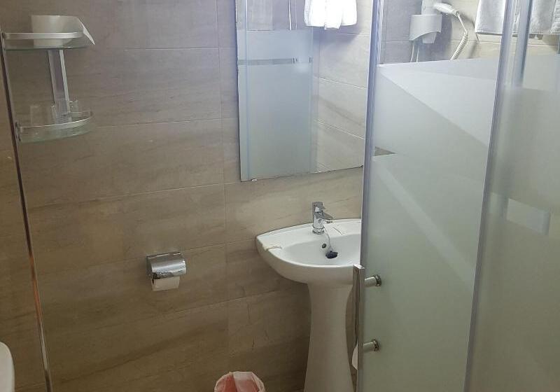 스탠다드 룸, Hostal Bahia