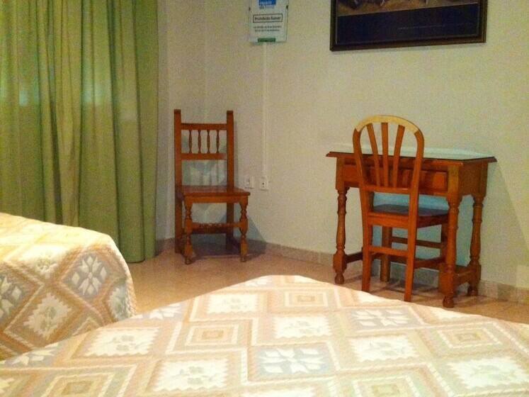 스탠다드 룸, Hostal León