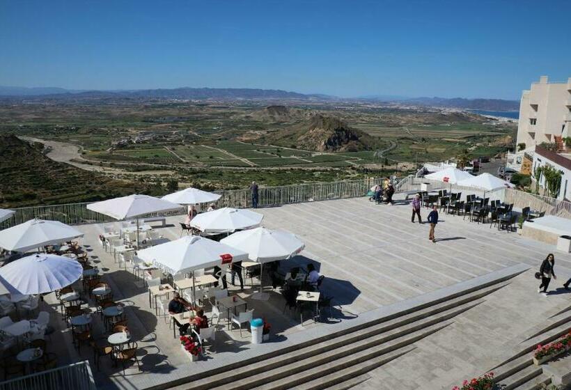Quarto Estandar, Hostal Arco Plaza