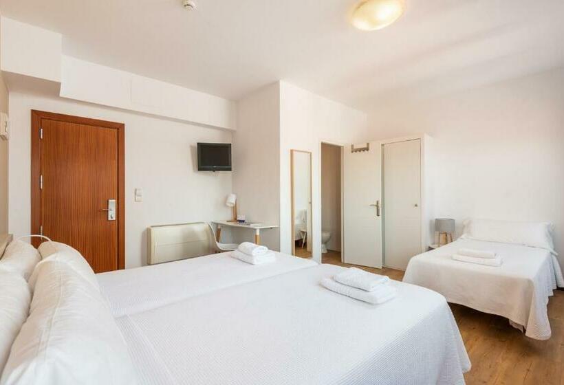 Семейный Номер, Hostal Jume  Urban Rooms