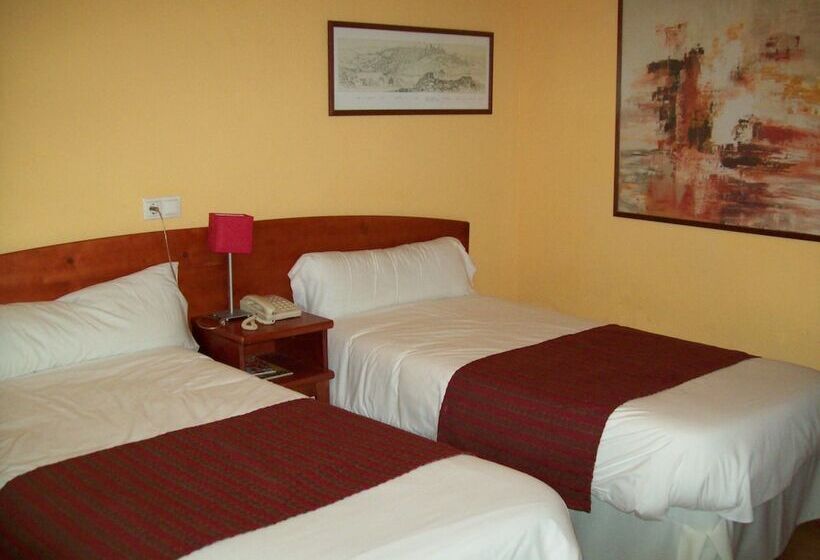 اتاق استاندارد, Hostal Restaurante Puerta Del Alcazar