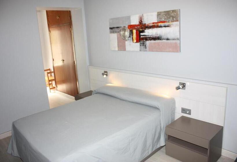 标准单人间, Hostal El Palomar