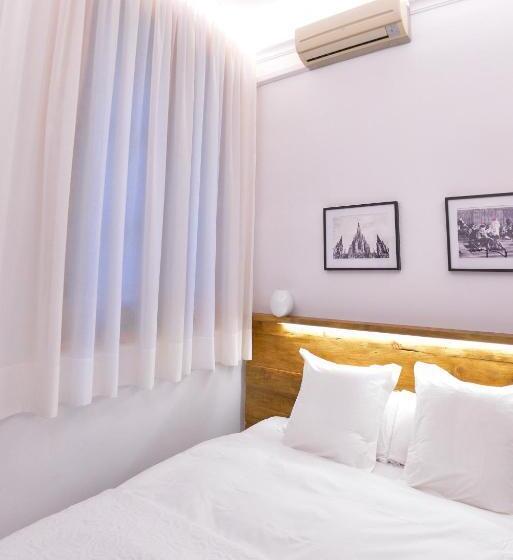 Номер Стандарт, Hostal Girona