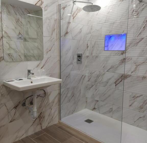 Quarto Estandar, Hostal Mara